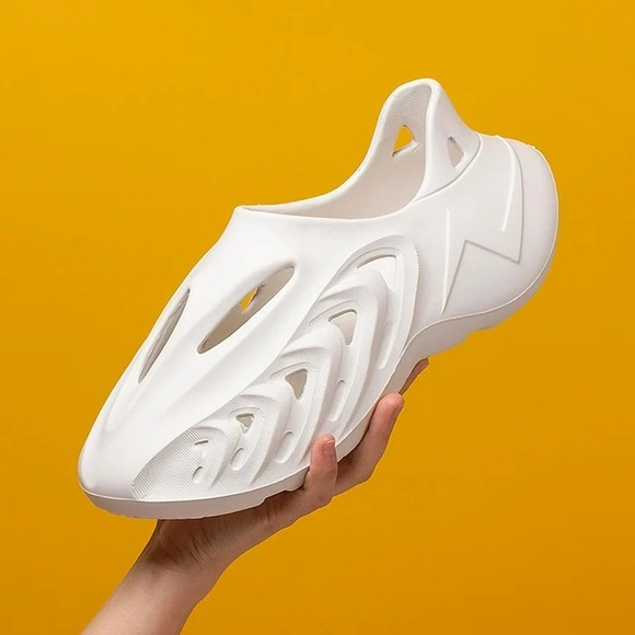 Shoes - White Unisex Foam Runner Shoe